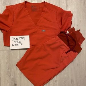 Figs:Clay Catarina One Pocket Top & Zamora Joggers